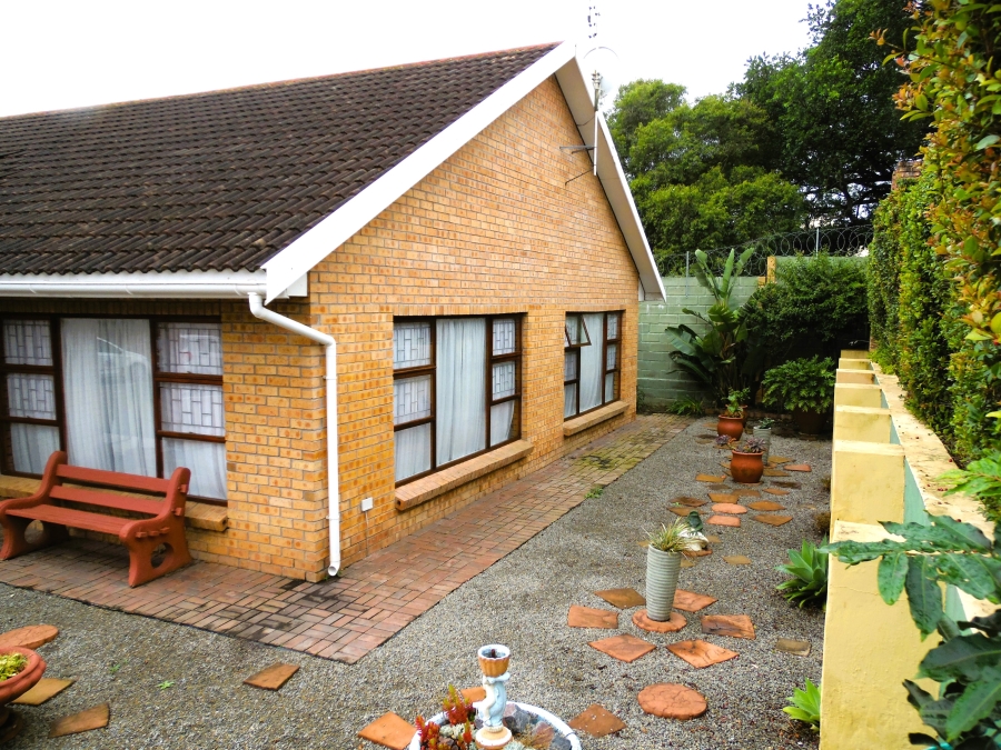 9 Bedroom Property for Sale in East Bank Eastern Cape